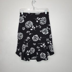 Pleione Black White Floral Rose Pattern Pull-On Skirt Size S
